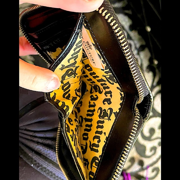 Juicy Couture Black, White, & Pink Wallet - Picture 3 of 7